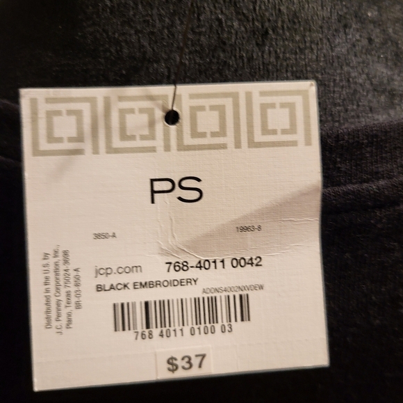 Liz Claiborne Petite Small black with Embroidered linen top - Picture 4 of 10